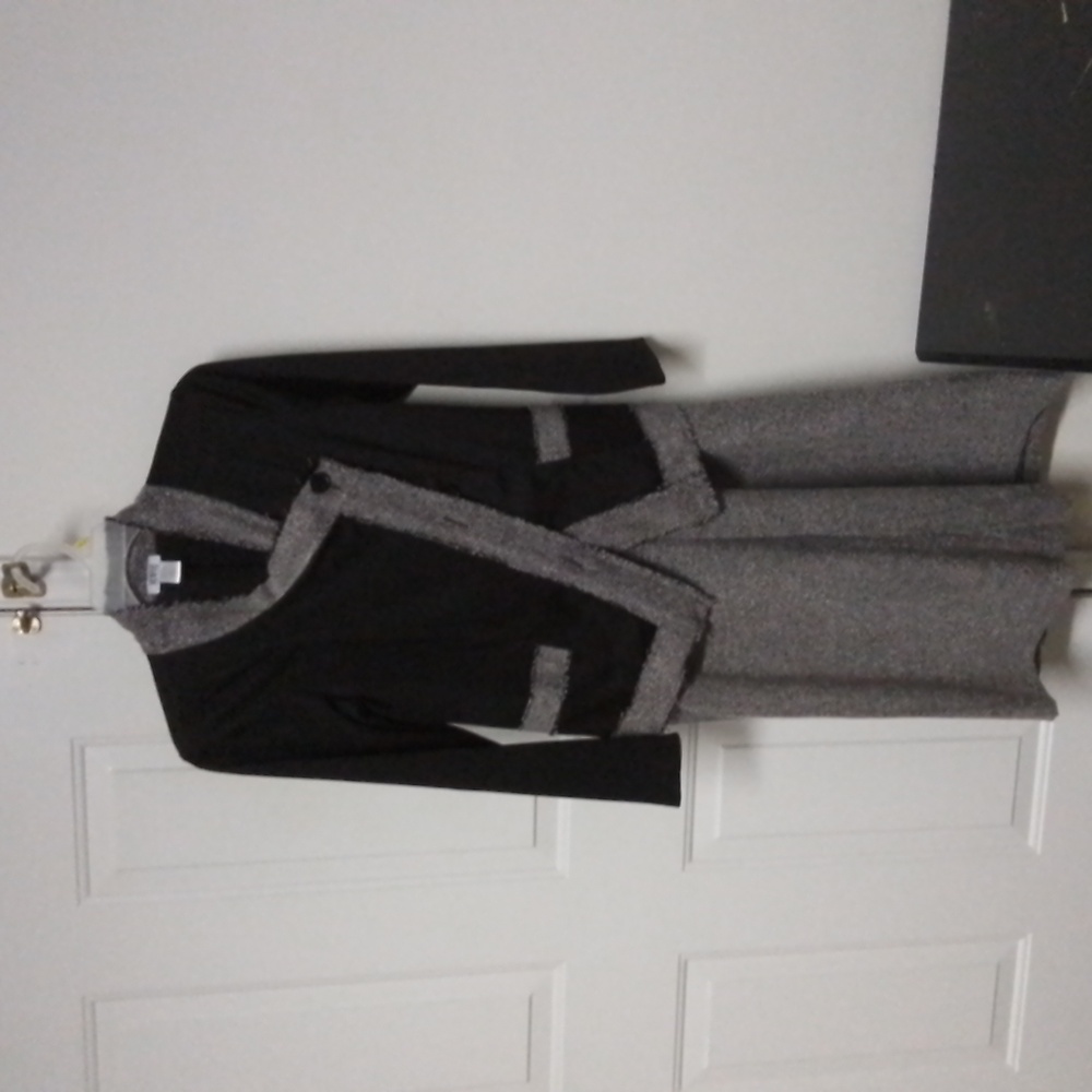 Black and Grey Capri palazzo pant suit size 6